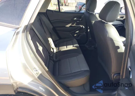 2025 Chevrolet Trax Fwd Lt z USA, uszkodzony, nr VIN KL77LHEP3SC240796